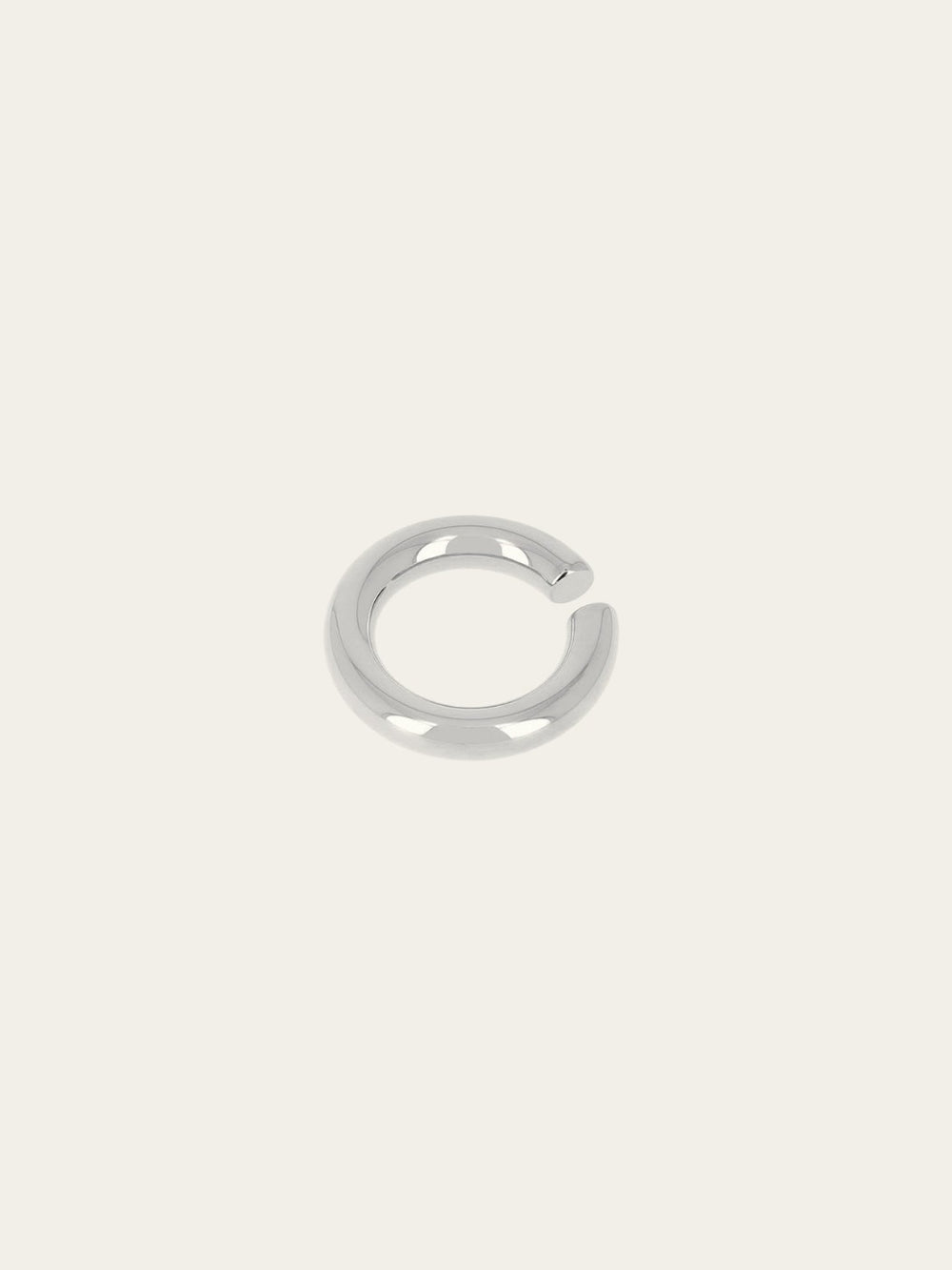 Carly Earcuff