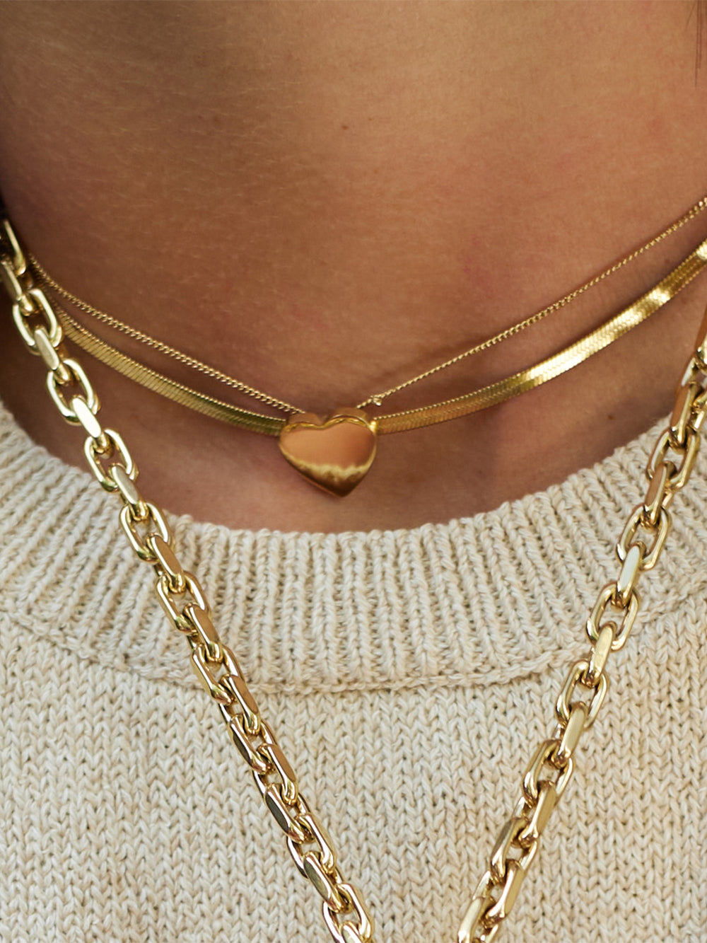 Collier Juza