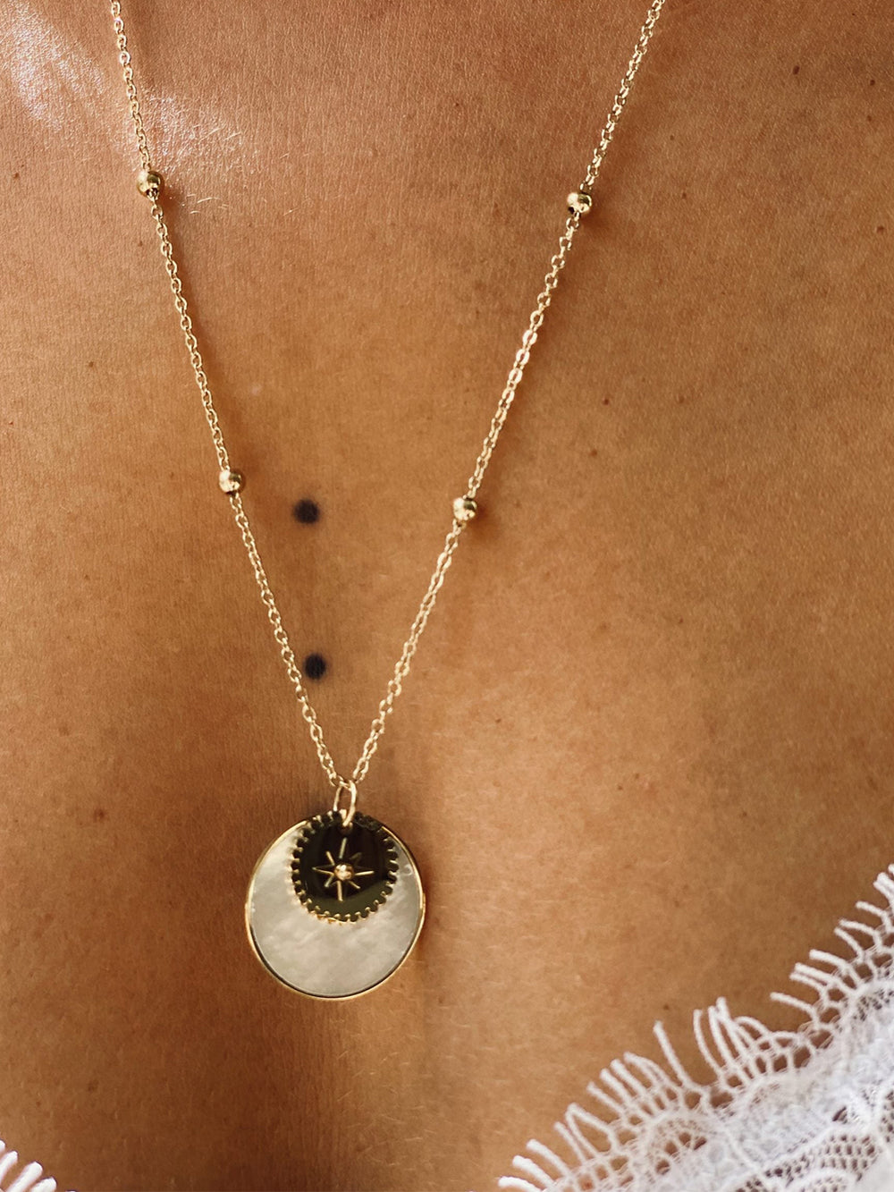 Collier Neom