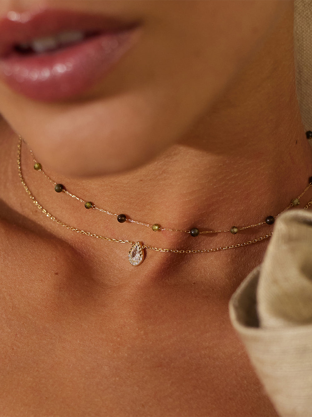 Collier Hinaku