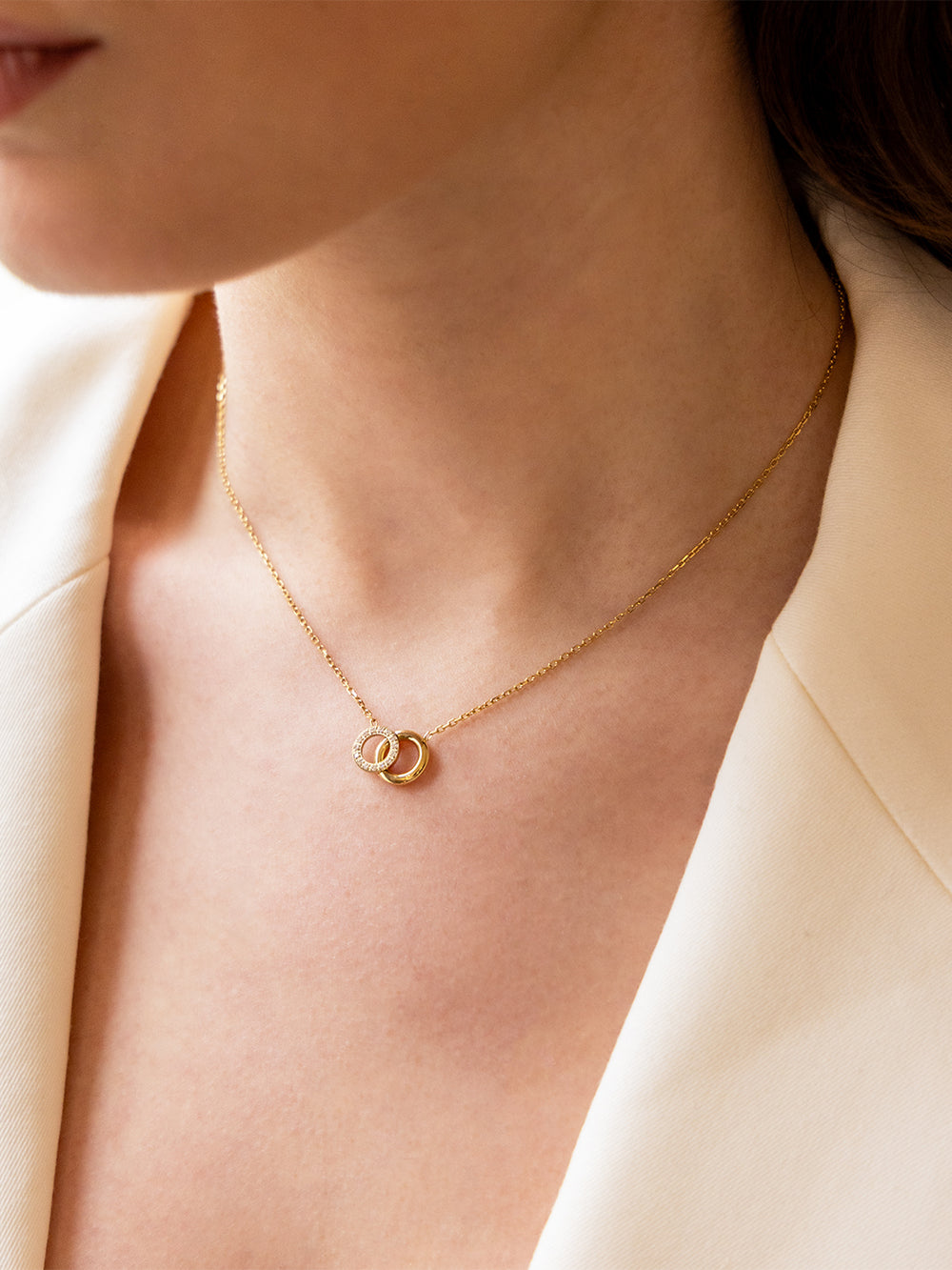 Collier Antonio