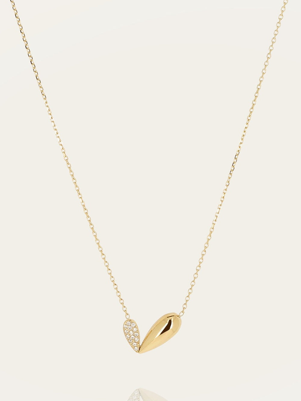 Collier Riola