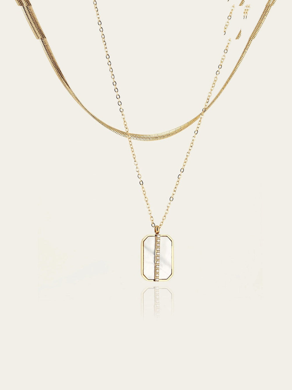 Collier Nikov
