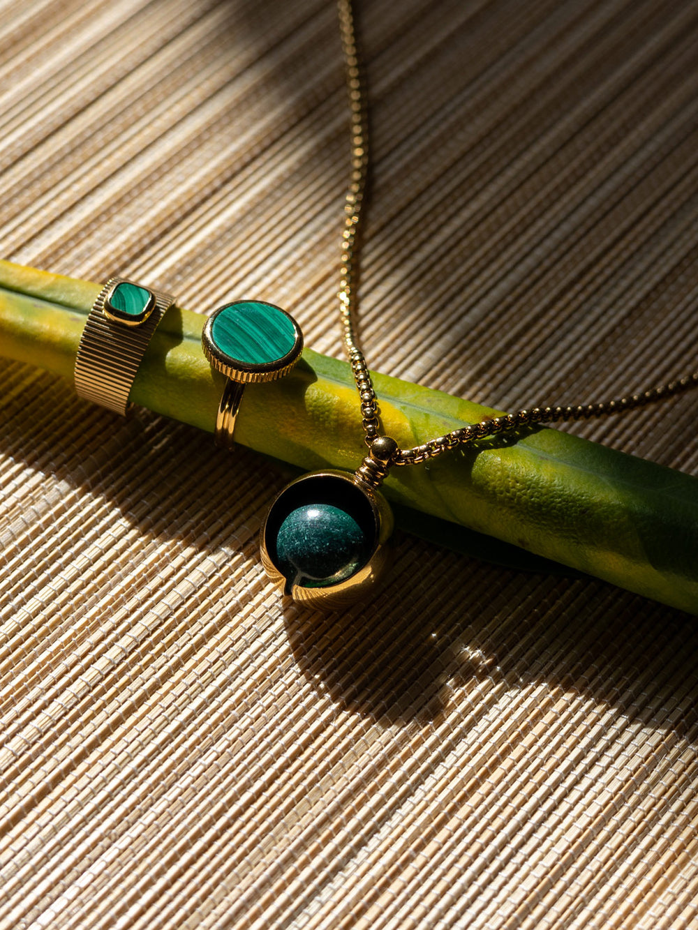 Tinkle String Necklace