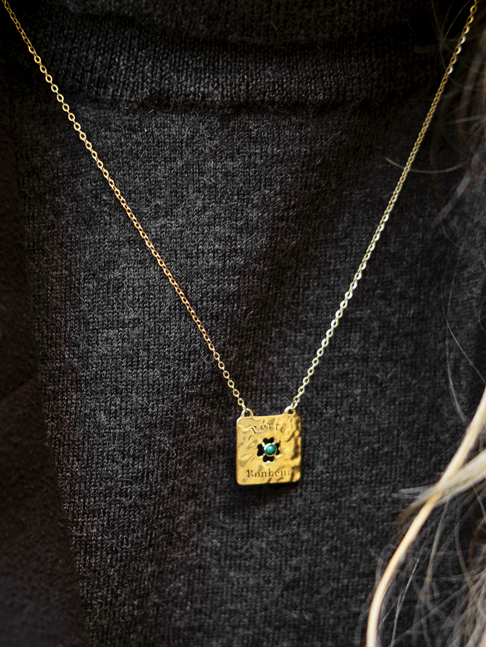 Collier Amuleto