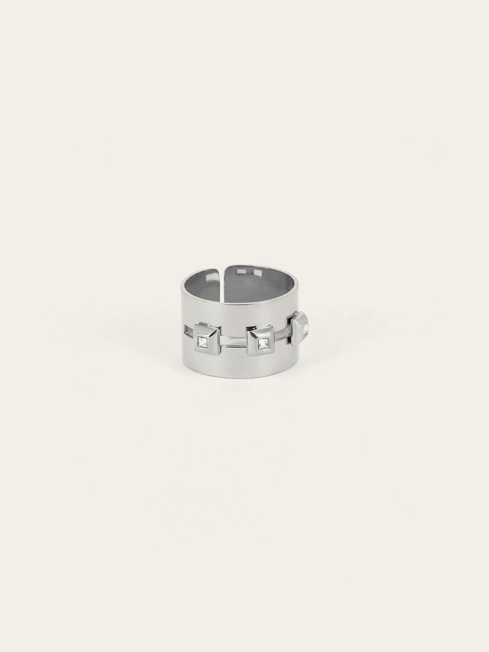 Nola Ring