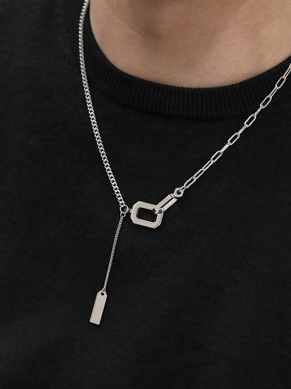 Victor necklace 