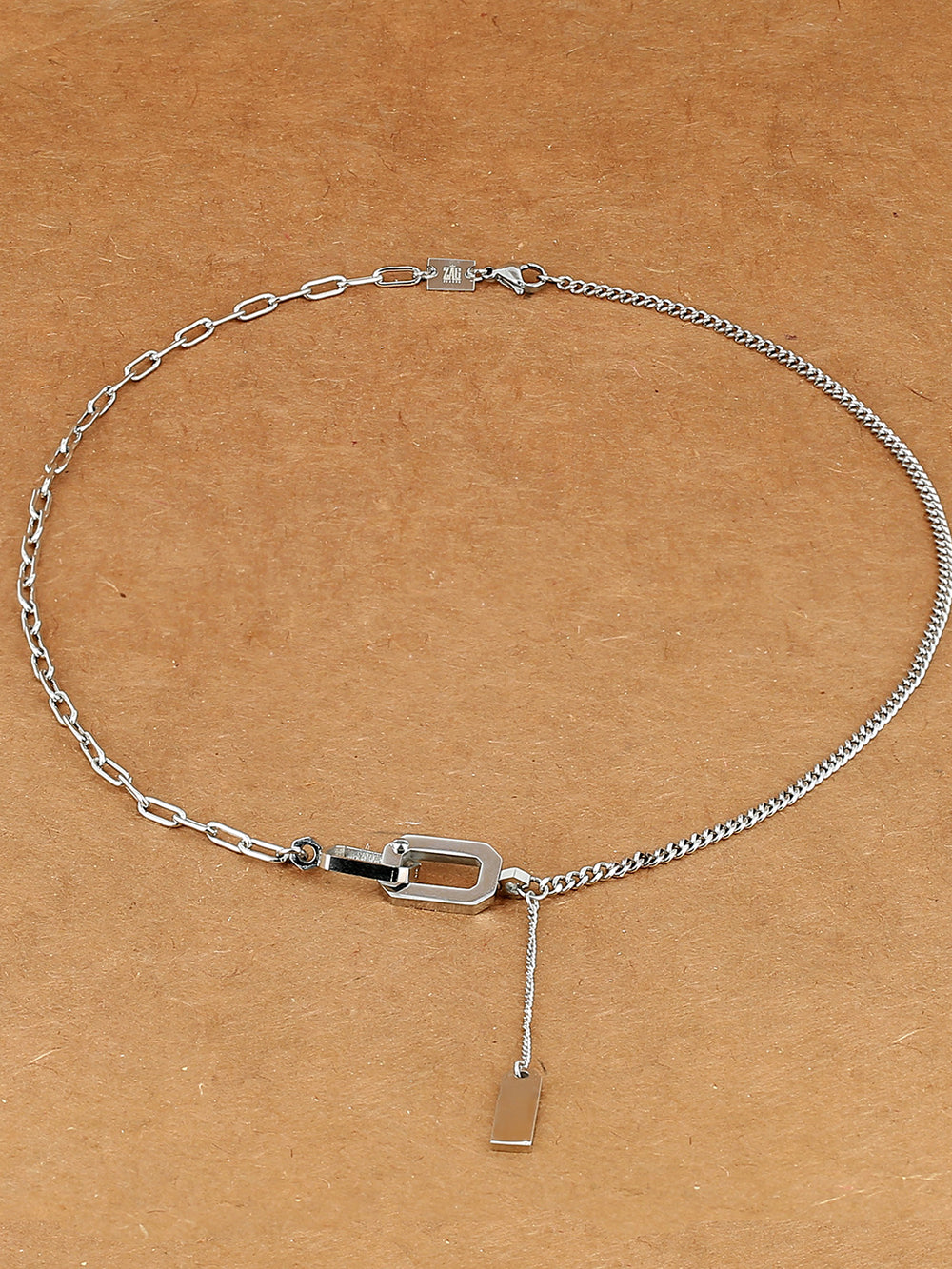 Victor necklace 