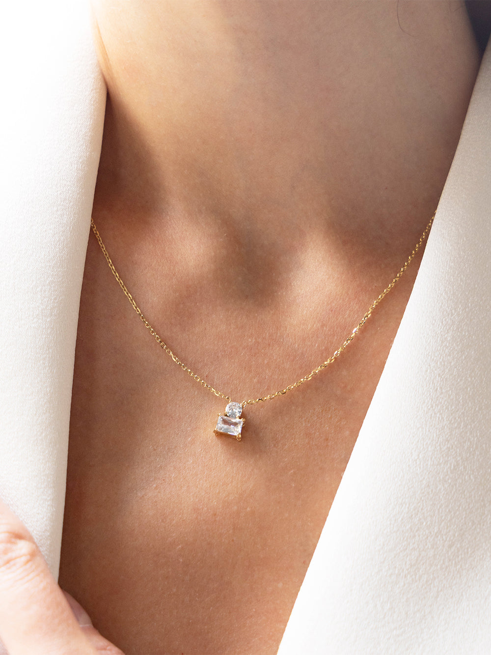 Enea Necklace 