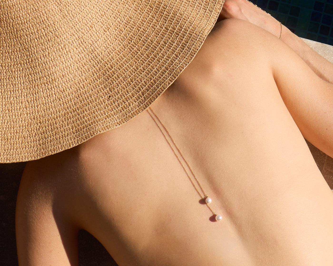 Bijou de dos Alise