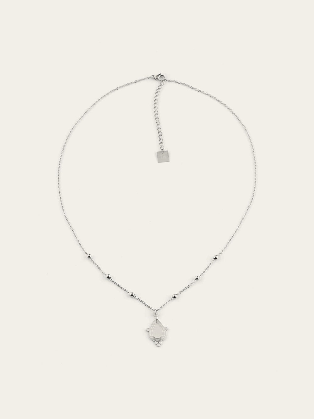 Gisu Necklace 